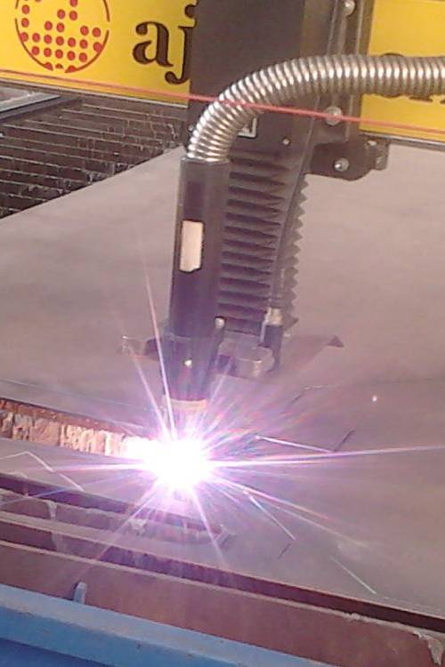 We strive for innovative Plaza Cutting